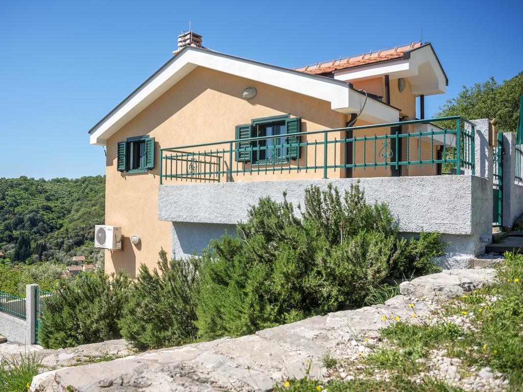 Holiday Home Sunny Hill Kamenari Exterior foto